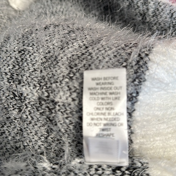 Mudd Fuzzy Zebra Cardigan with Pockets - Picture 8 of 8